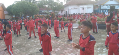 Senam Bersama dengan Warga Sekolah Hari Rabu dan Sabtu