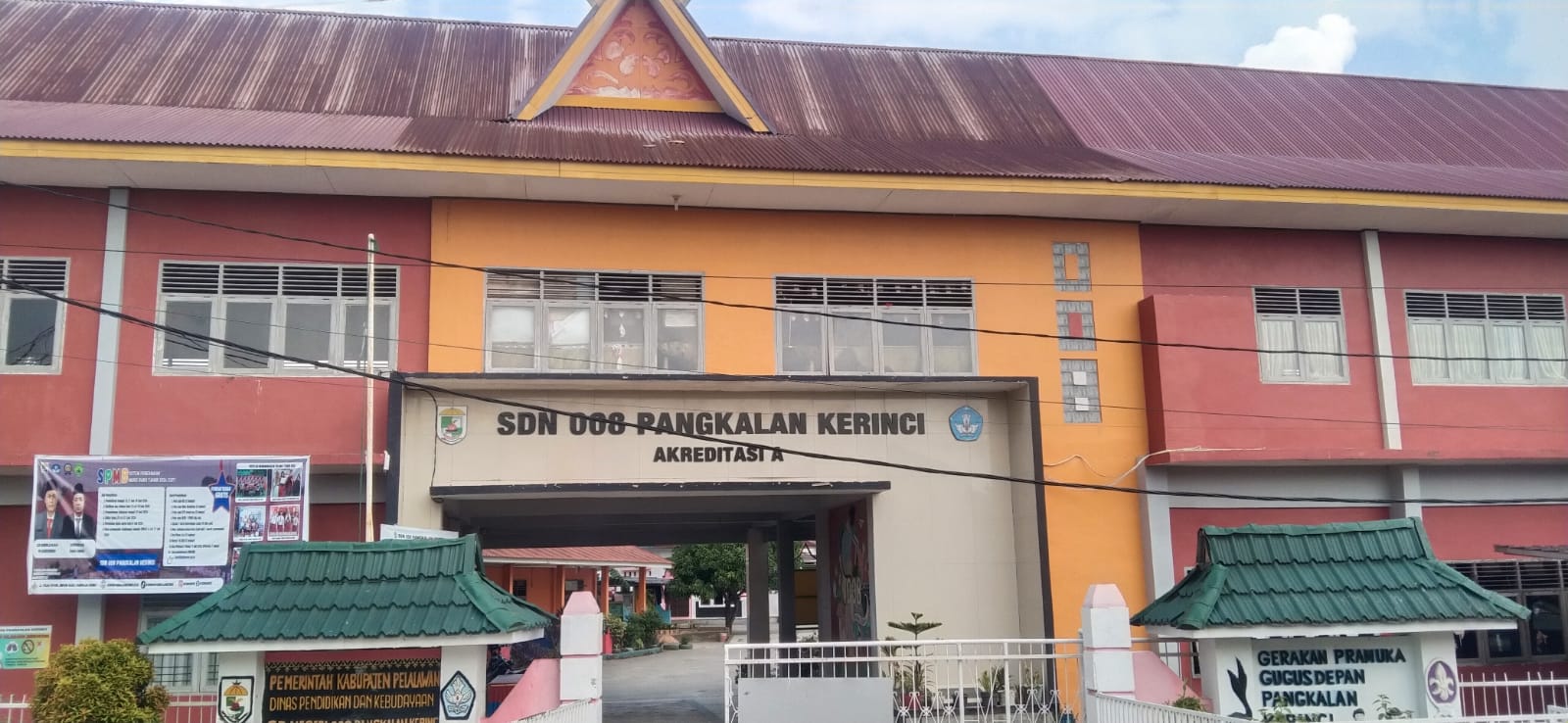 Membangun Generasi Emas